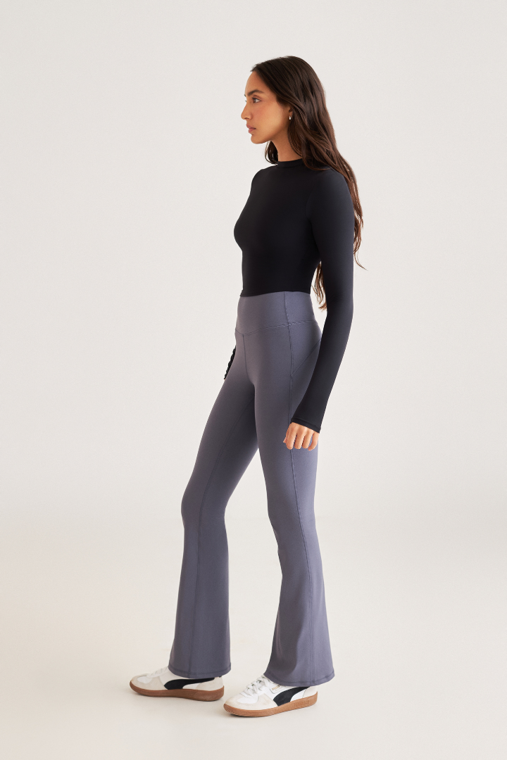 GROOVE FLARE PANTS